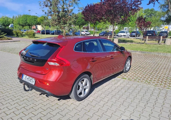 Volvo V40 cena 41900 przebieg: 148999, rok produkcji 2014 z Jędrzejów małe 56